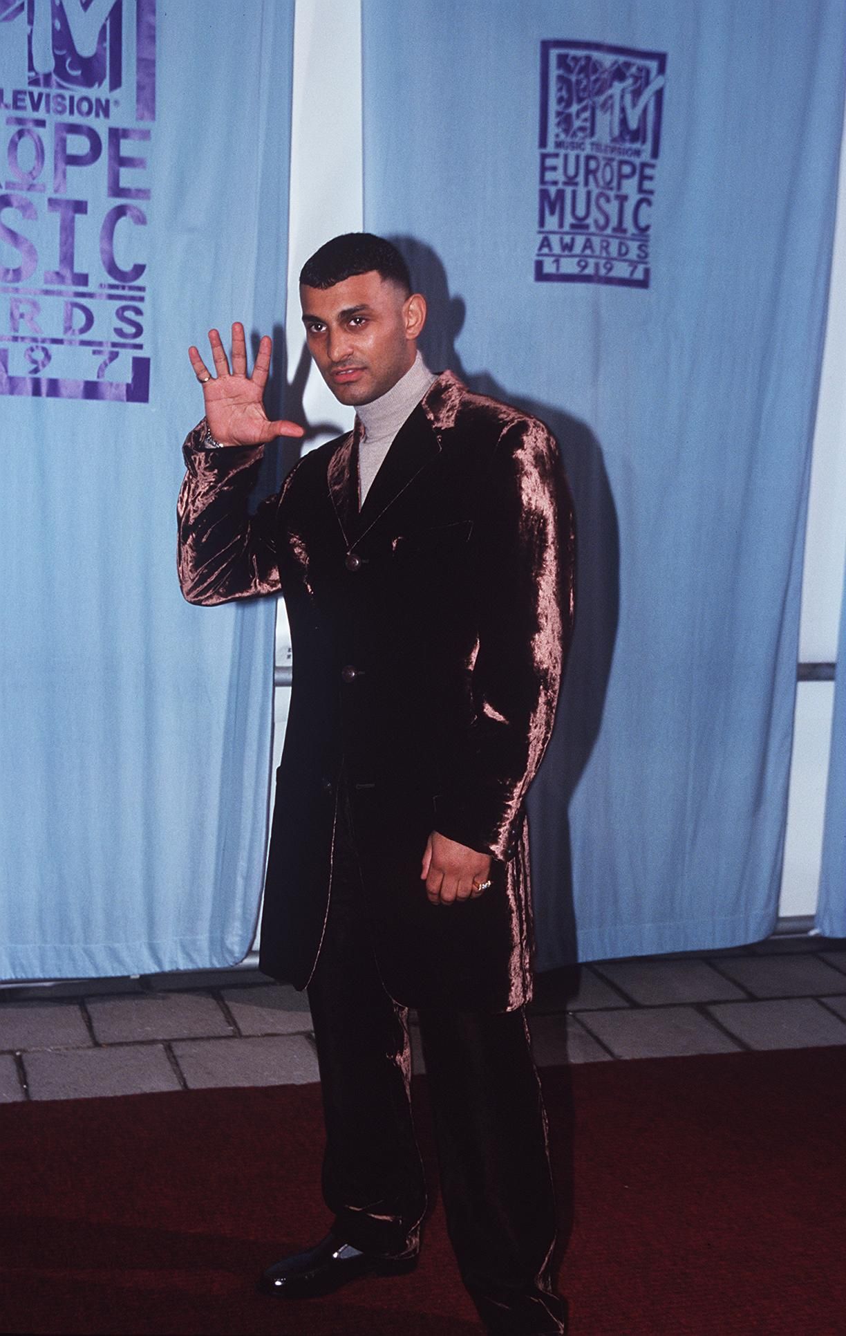 Prince Naseem: The Featherweight King Who Dressed Like a