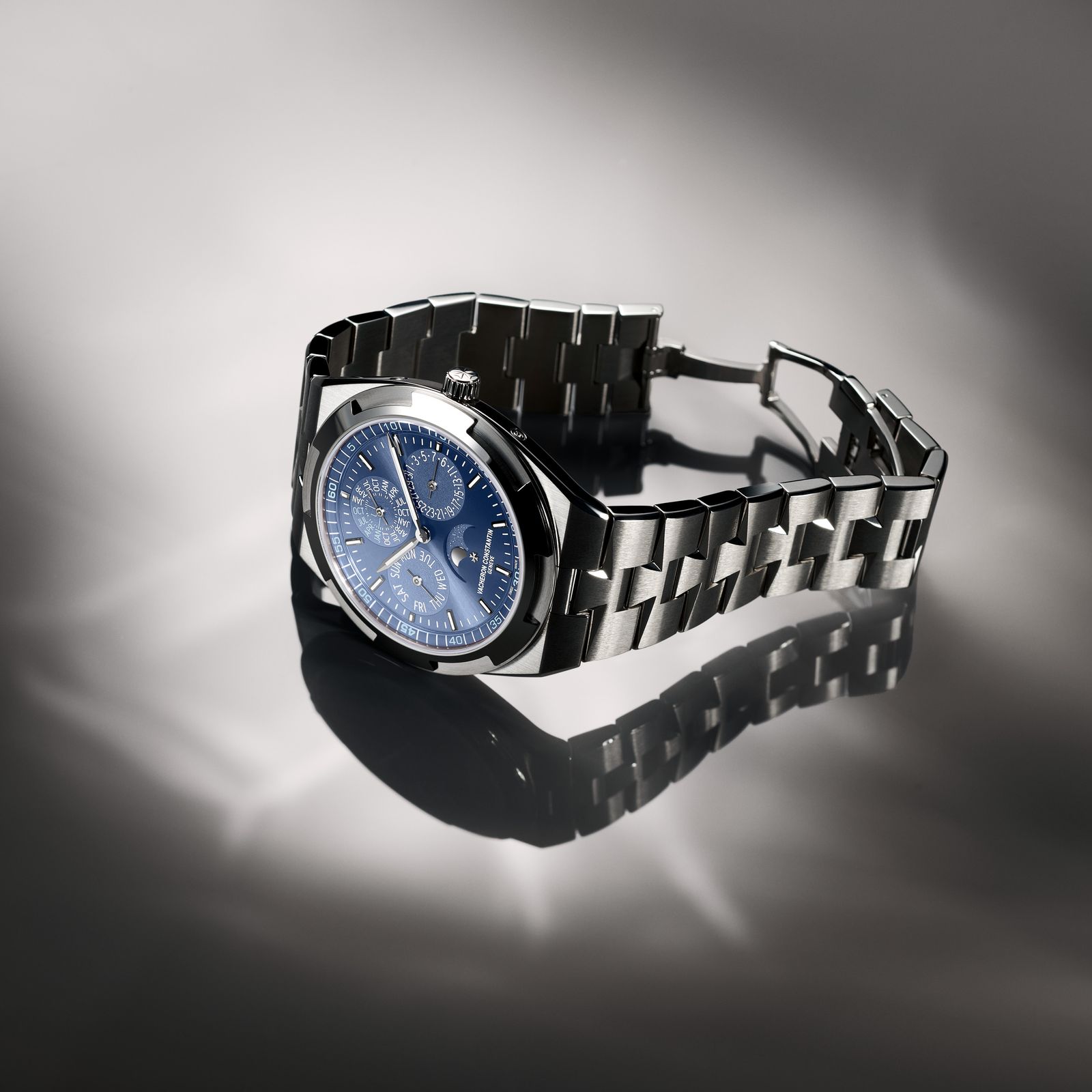 Vacheron Constantin’s New Overseas Is a Masterclass in Understatement